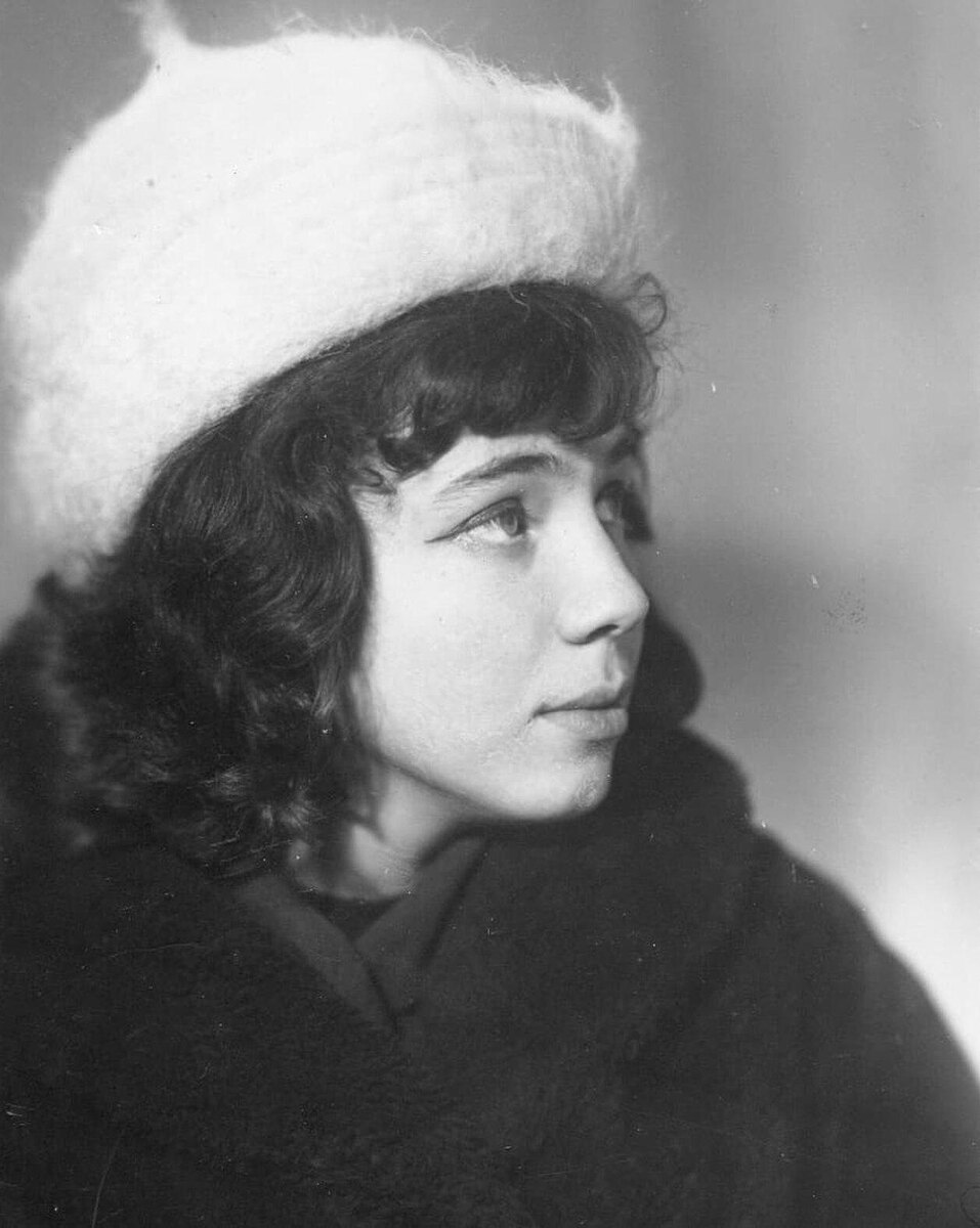 Рубальская в юности