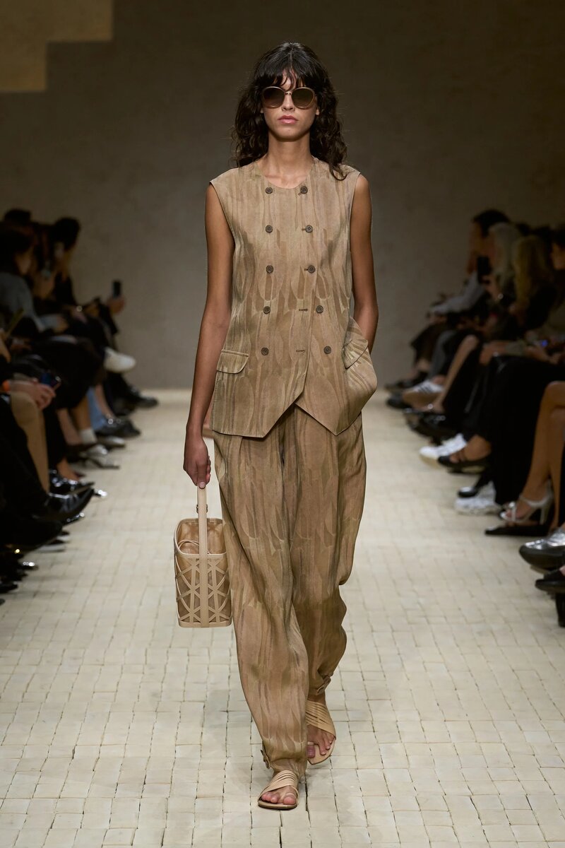 Emporio Armani Spring 2026 Ready-To-Wear