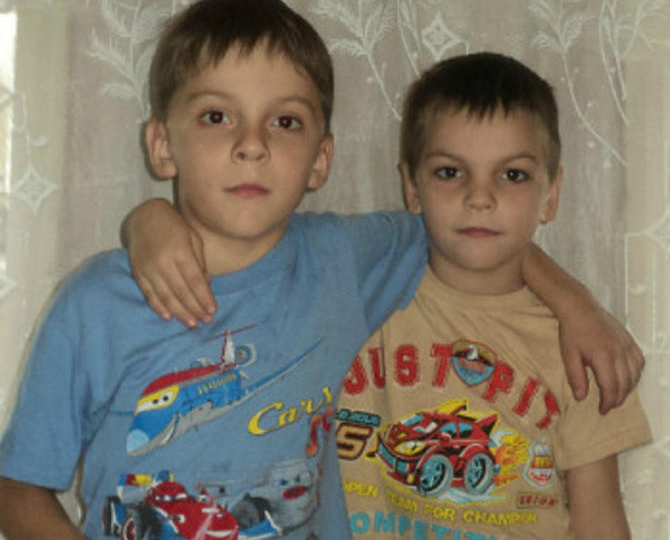 Братья спасли малышей из огня