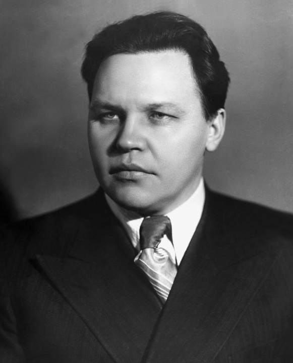 Н.А.Вознесенский (1903-1950). Источник - https://bigenc.ru/c/voznesenskii-nikolai-alekseevich-e2ce77