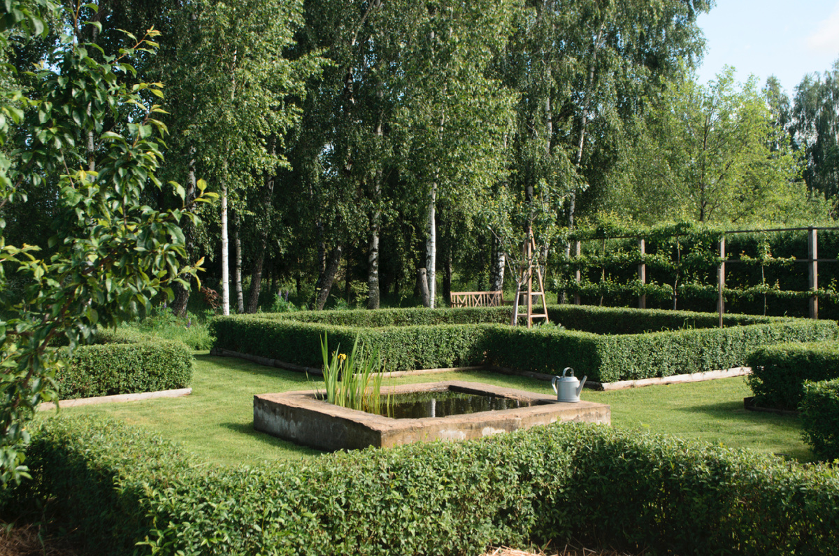 Одна из зон Потаже в саду Tilia (Беларусь)