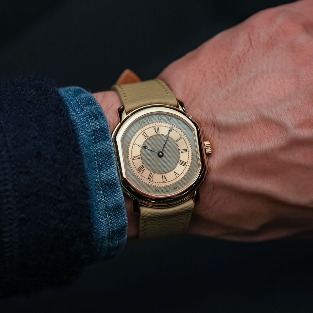 Для дополнительной информации посетите DeBethune.ch