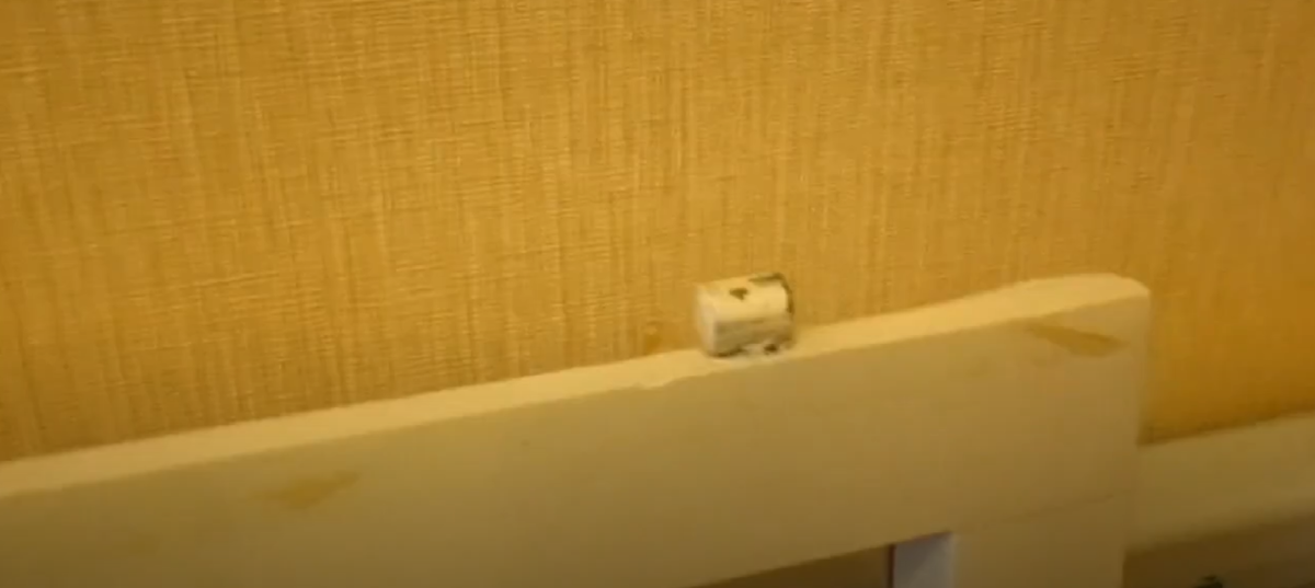 Рама в горизонтальном положении, для более лёгкого выкручивания