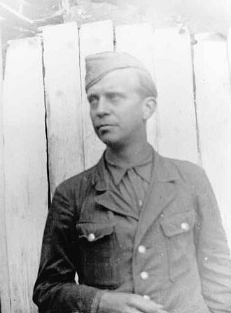 Фальк Харнак (3 марта 1913, Штутгарт — 3 сентября 1991, Берлин) — немецкий сценарист и режиссёр, антифашист, член движения Сопротивления во время Второй мировой войны, член организации «Красная капелла»