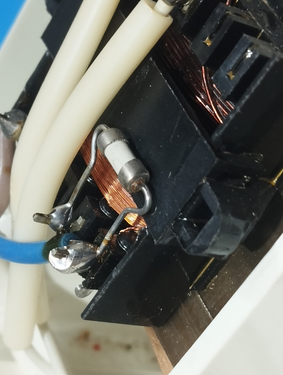 Трансформатор .