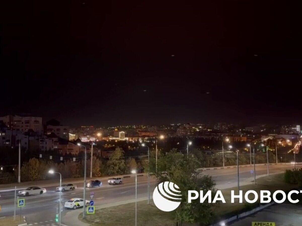    Восстановленное электричество в центральной части Белгорода© РИА Новости