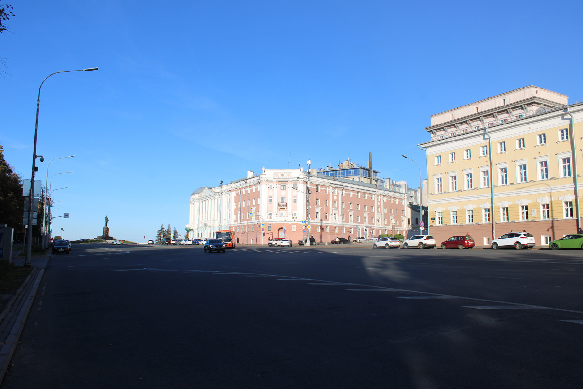 Площадь Минина и Пожарского. Фото автора канала