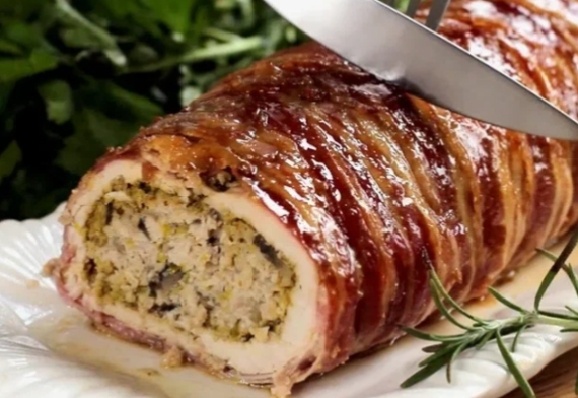 Чудо в духовке: Мясной рулет, который покорит ваше сердце