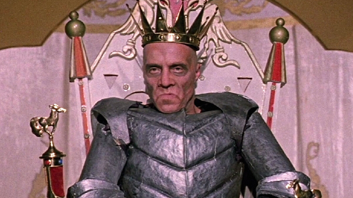 Выбор среди фото был трудным, остановилась на этом. Фото из открытых источников