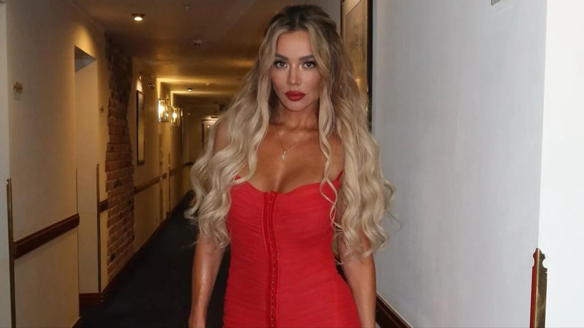    Анна Седокова. Фото: Instagram (Запрещён в РФ) @annasedokova