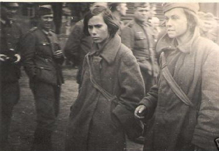 Пленные советские девушки
