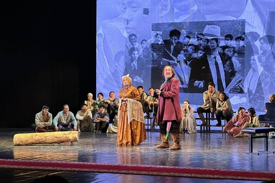    Саха академический театр готовится к гастролям в Поволжье. Фото: телеграм-канал министра культуры Якутии Афанасия Ноева