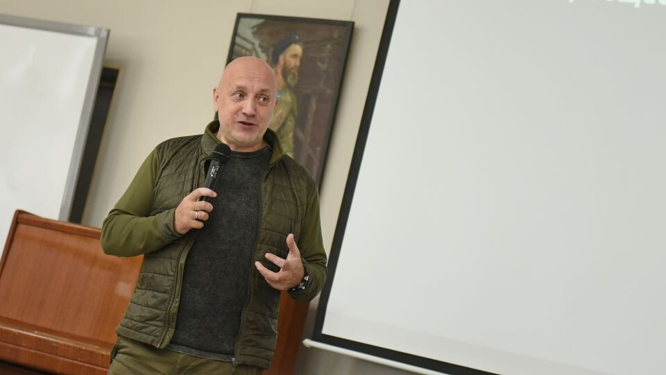    Захар Прилепин в Барнауле. Источник: Антон Федотов