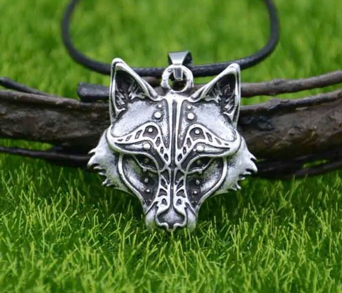 Подвеска на шею