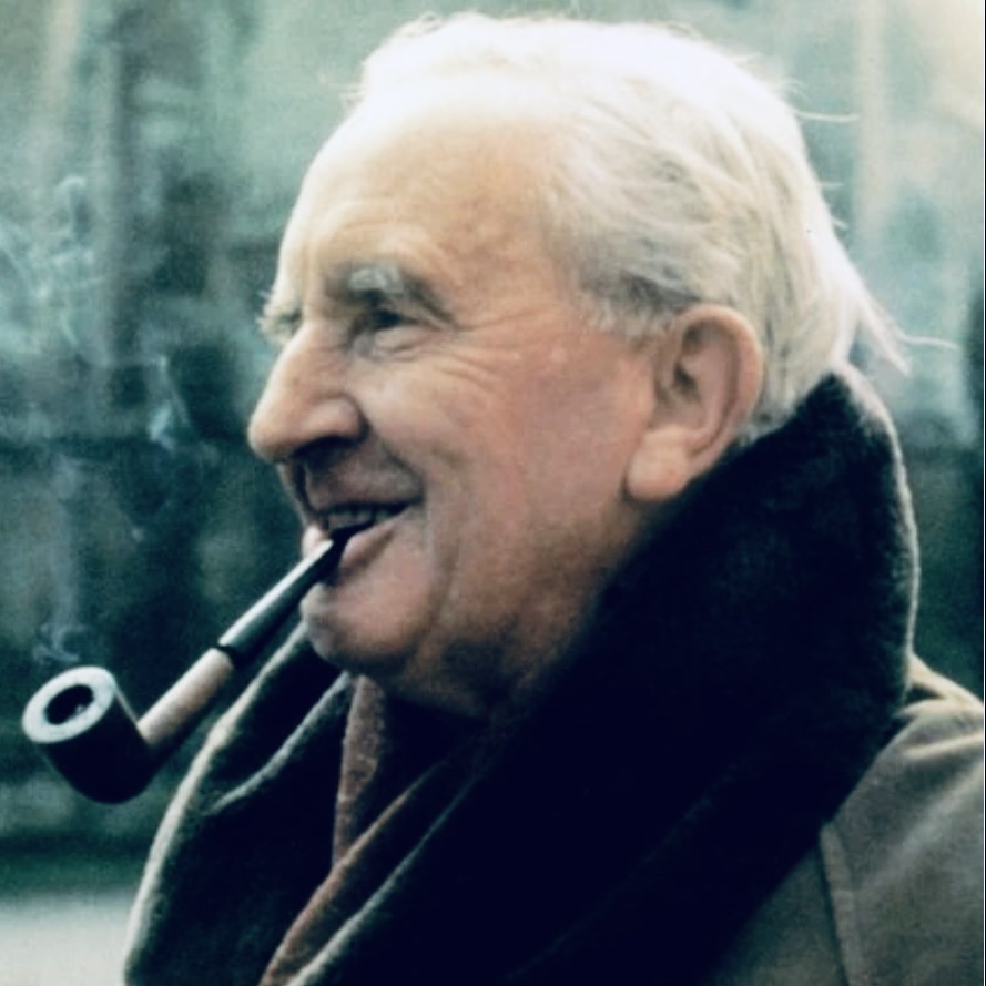 Джон Рональд Руэл Толкин (03.01.1892 - 02..09.1973 гг.) – британский писатель, поэт, переводчик, лингвист, филолог.