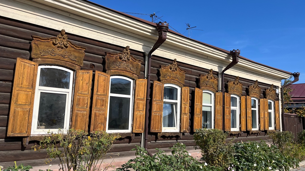 Большое количество окон. Фото автора.