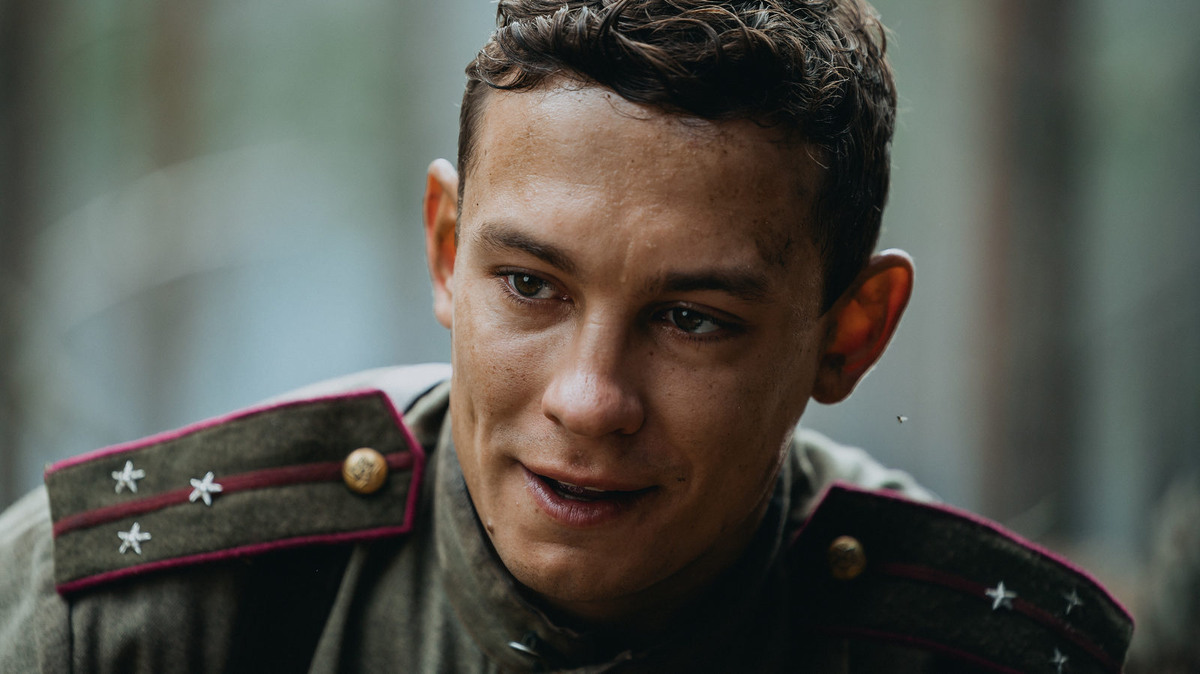 Таманцев (Никита Кологривый).