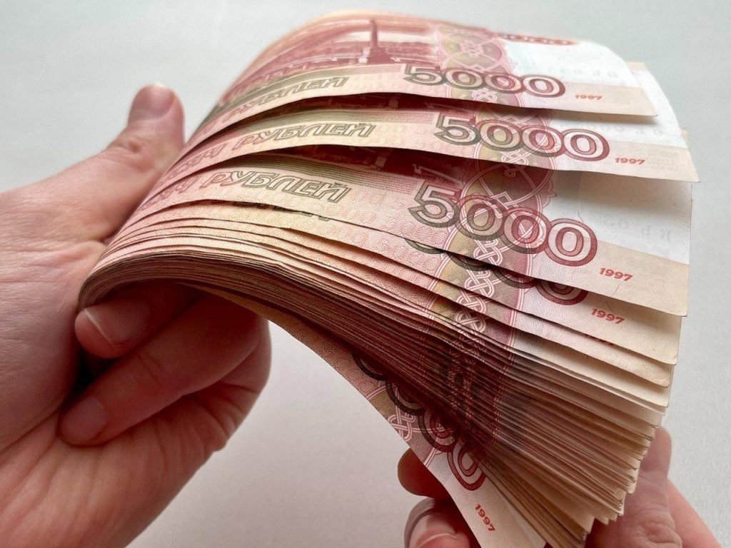 С любовью к каждому . Наташа Эльберг- более 24 лет непрерывно практикующий кризисный психолог, энергопсихолог , автор книг -бестселлеров , автор методики ментальной трансформации и коррекции любых жизненных ситуаций с помощью специальных энергопрактик. Автор - мастер энергетического таро.