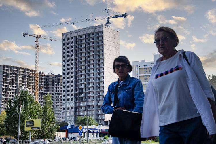    Количество заключенных договоров долевого участия за месяц выросло на 11% до 1,8 тыс., а по сравнению с августом 2024 года увеличилось в 2 раза.   
Фото: «БИЗНЕС Online»