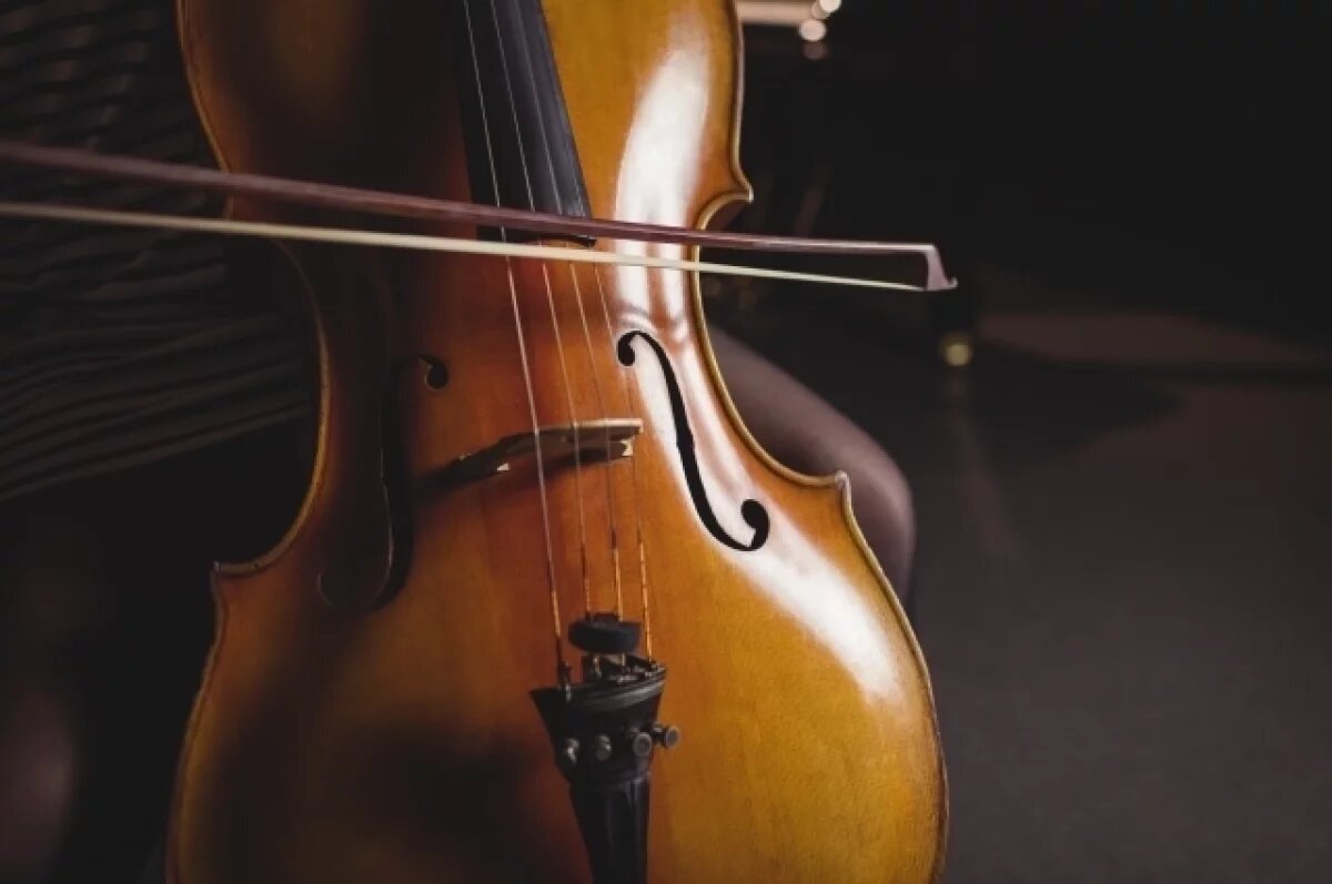    В Белгороде музыканты филармонии продолжили играть после отключения света