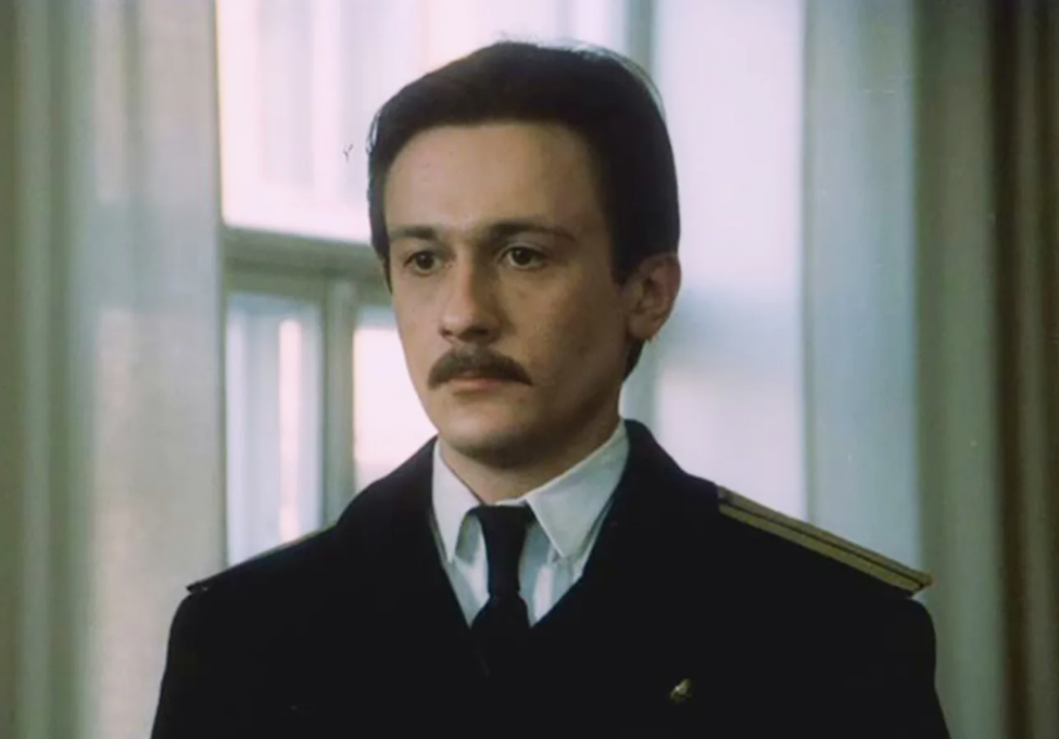 Кадр из фильма. Олег Меньшиков
