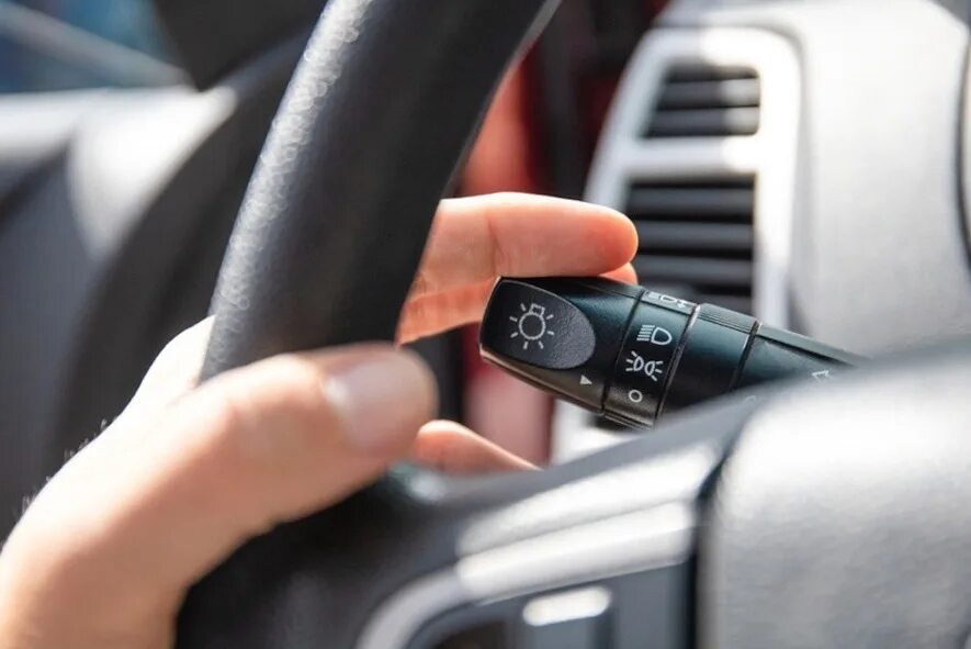 Фото заимствовано - https://dagpravda.ru/obshestvo/povorachivaesh-vkljuchi-signal/