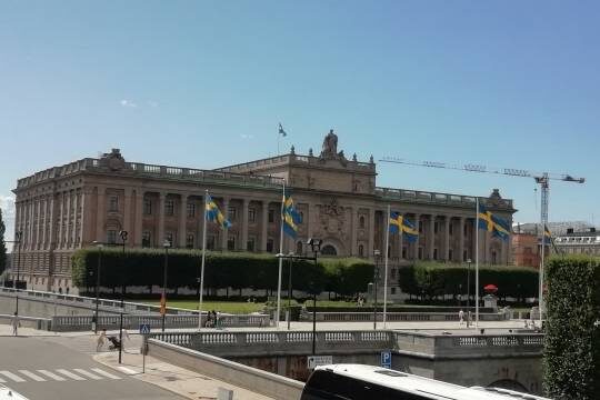    Соседи России захотели обзавестись ядерным оружием