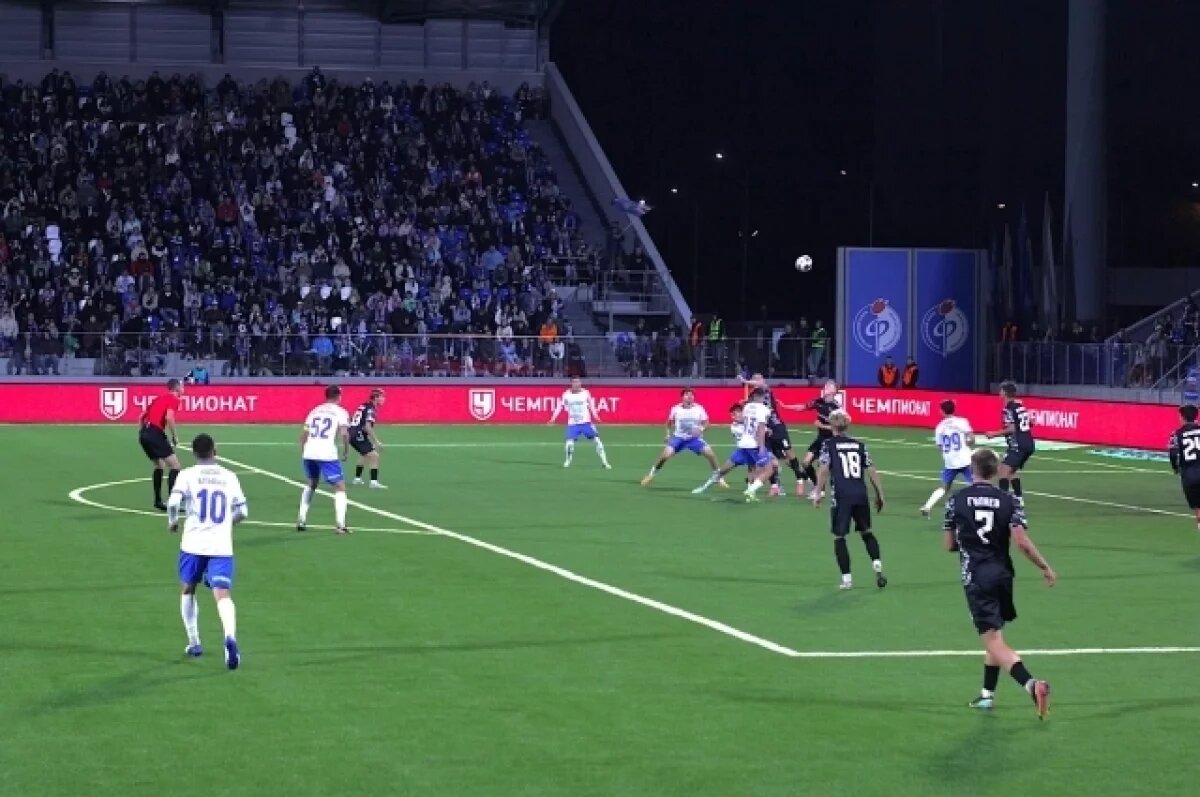    Вдесятером «Факел» поделил очки с аутсайдером Первой лиги