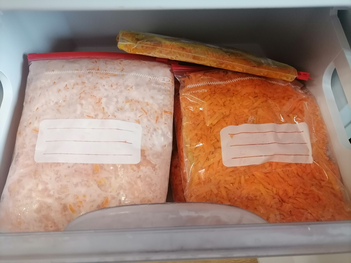 Во, почти ящик моркови, здесь ещё будет 2 пакета зажарки