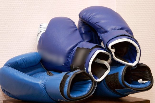    Бокс боксер боксерская перчатка