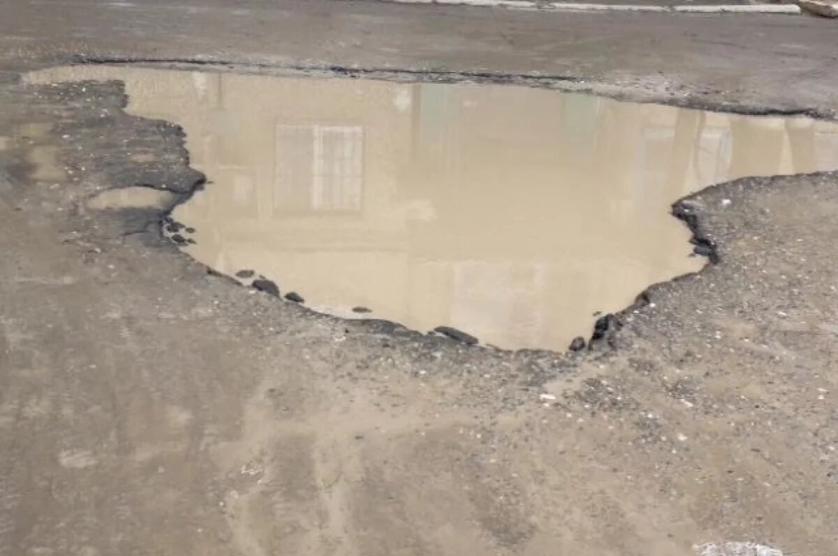    Бастрыкин взял под контроль разбитую дорогу под Волгоградом