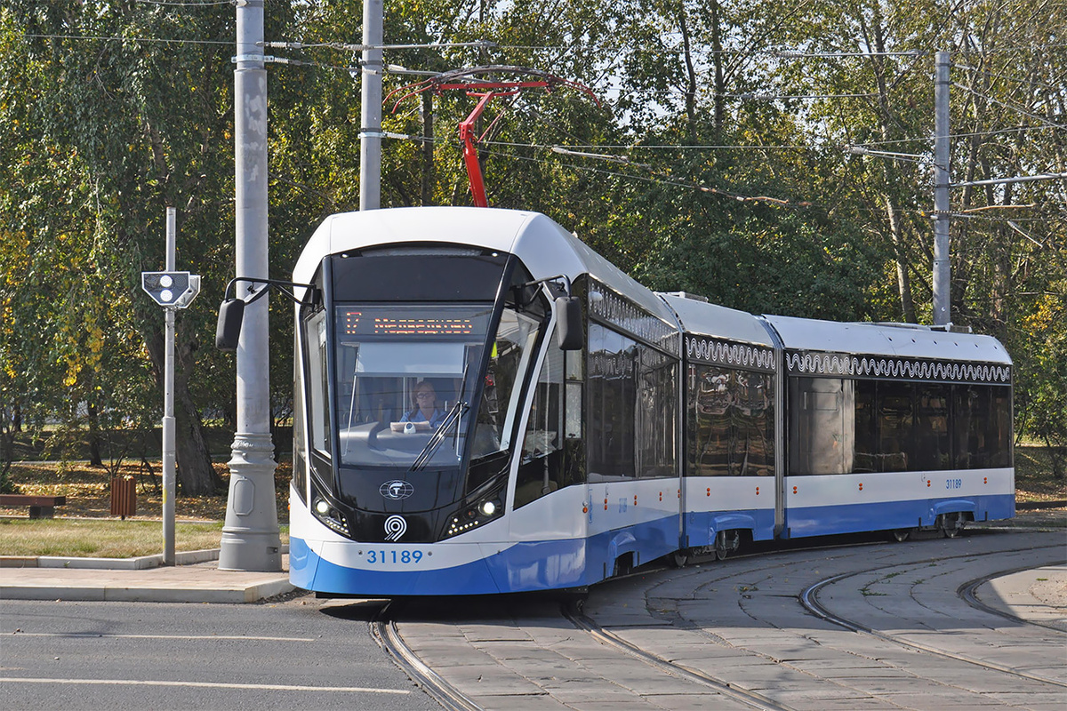     Правила включают в себя описание не только подземных участков первого этапа, но и продолжение Красноярского метротрама далее, уже по поверхности