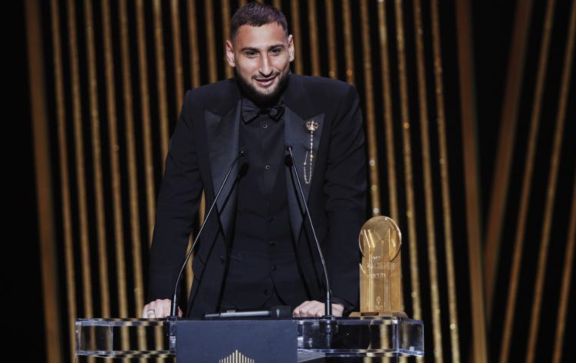 Джанлуиджи Доннарумма с призом