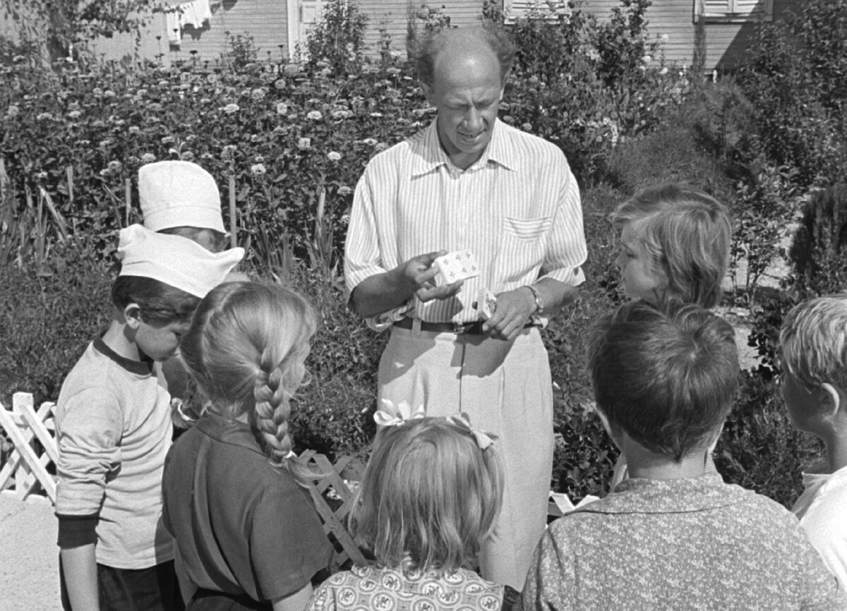 Кадр из детского кино СССР Элема Климова «Добро пожаловать...»