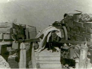 1984 год, лето, Панджшер, левый хребет над ущельем Пьявушт высота 2903, территория Пятнадцатого поста, позиция КПВ.