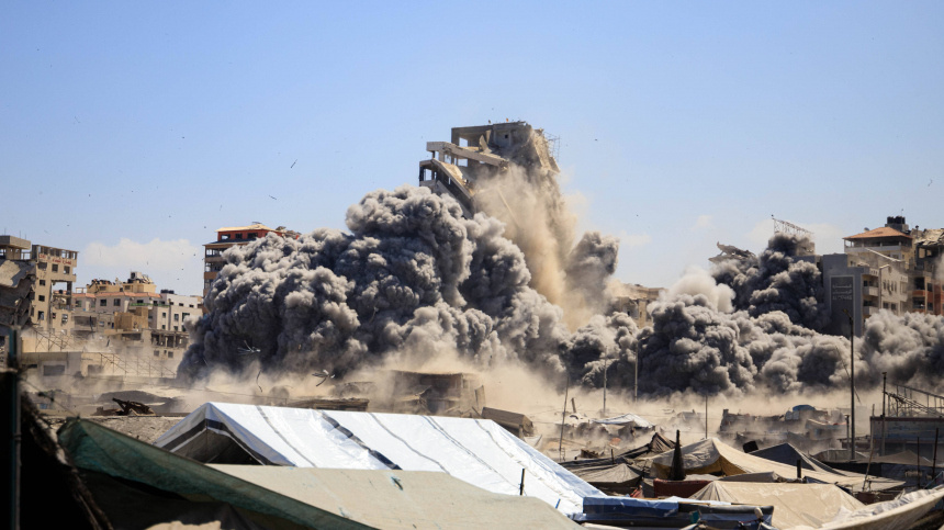    Фото: www.globallookpress.com/IMAGO/Mohammed Skaik; 5-tv.ru