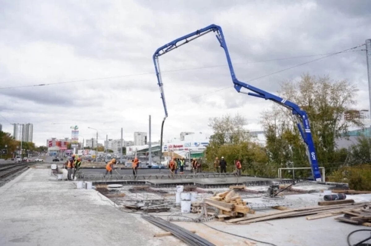    Движение по «минаевскому» мосту планируют открыть в конце октября