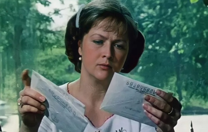 Кадр из фильма «Одиноким предоставляется общежитие» (1983). Кинопоиск.ру.