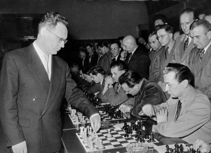 Михаил Моисеевич Ботвинник