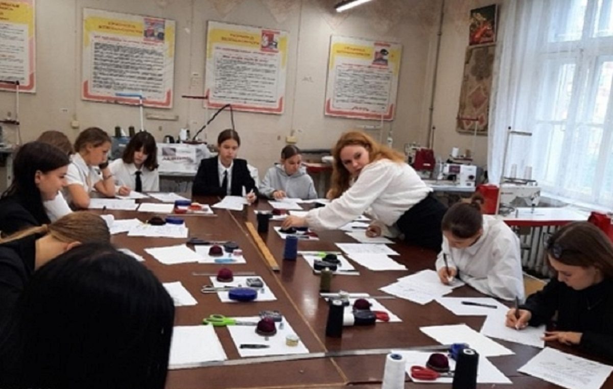    Цель проекта - дать школьникам первую профессию - интересную им и полезную обществу