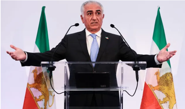 Реза Пехлеви не может этого сделать. Фото: Getty.