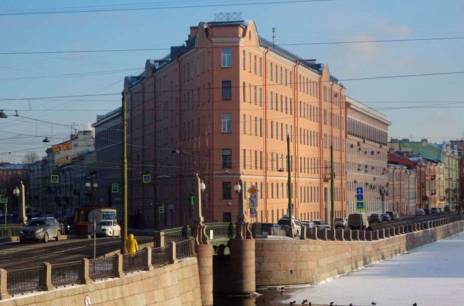 Доходный дом В. Г. Кудрявцевой («Дом-утюг»), источник https://www.citywalls.ru 