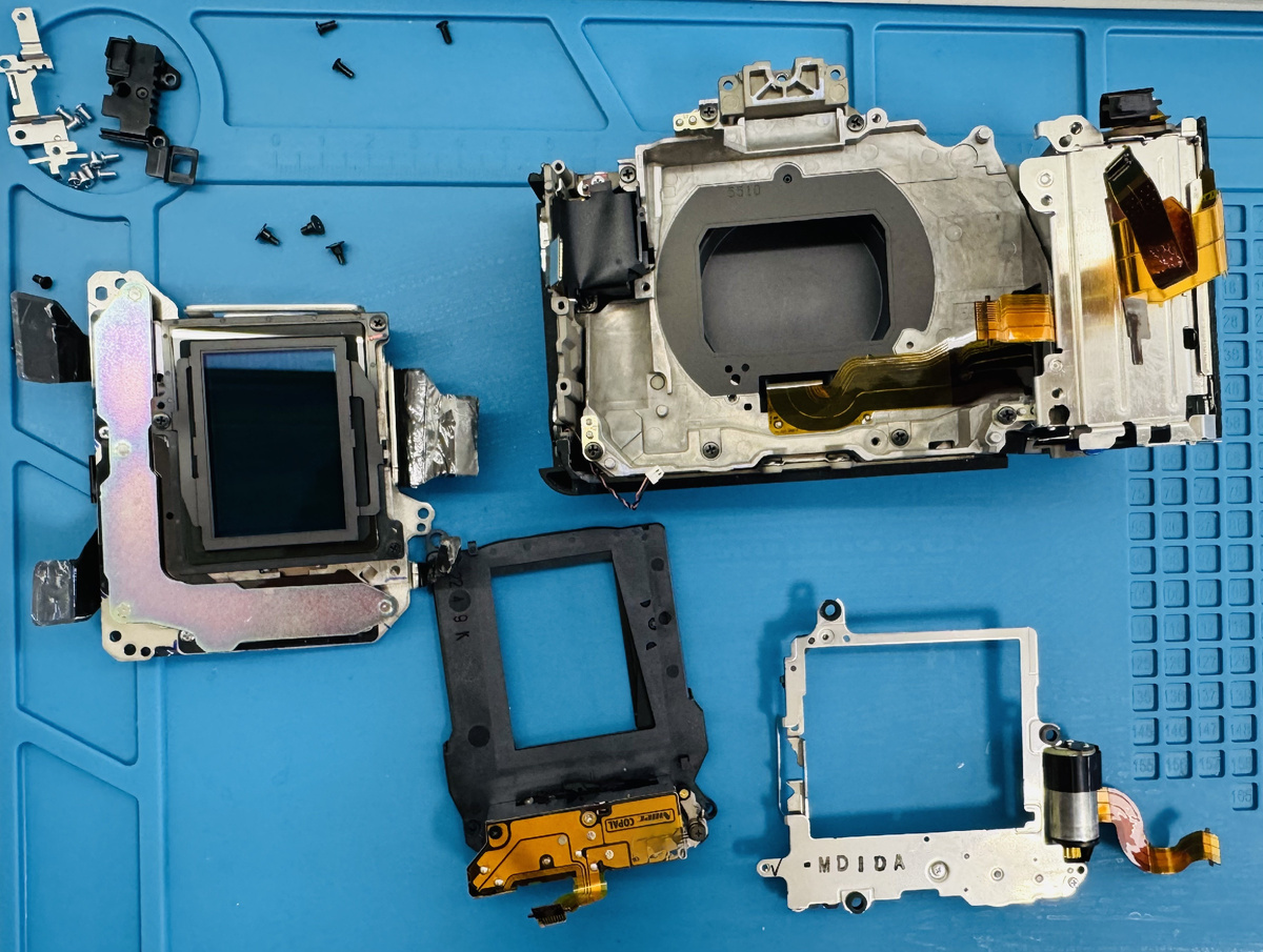 Разобран Sony A7m III