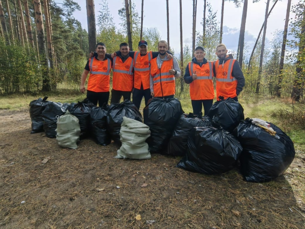 Пока вы отдыхали, добрые люди близ Твери убирали мусор на карьерах