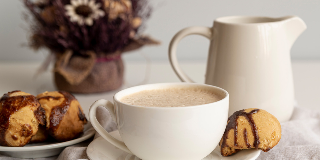 Кофе на коровьем, кокосовом, миндальном, соевом или овсяном — какое молоко выбрать: за и против. Разбираю варианты