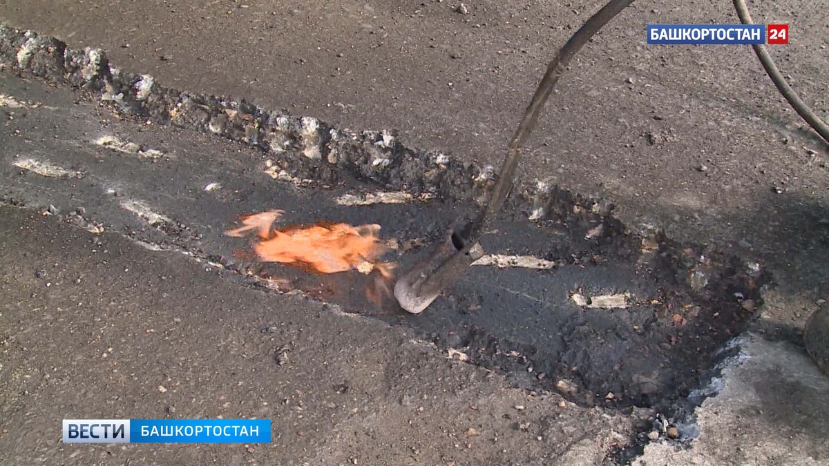    В Башкирии обновили участок дороги Мокроусово-Ольховое