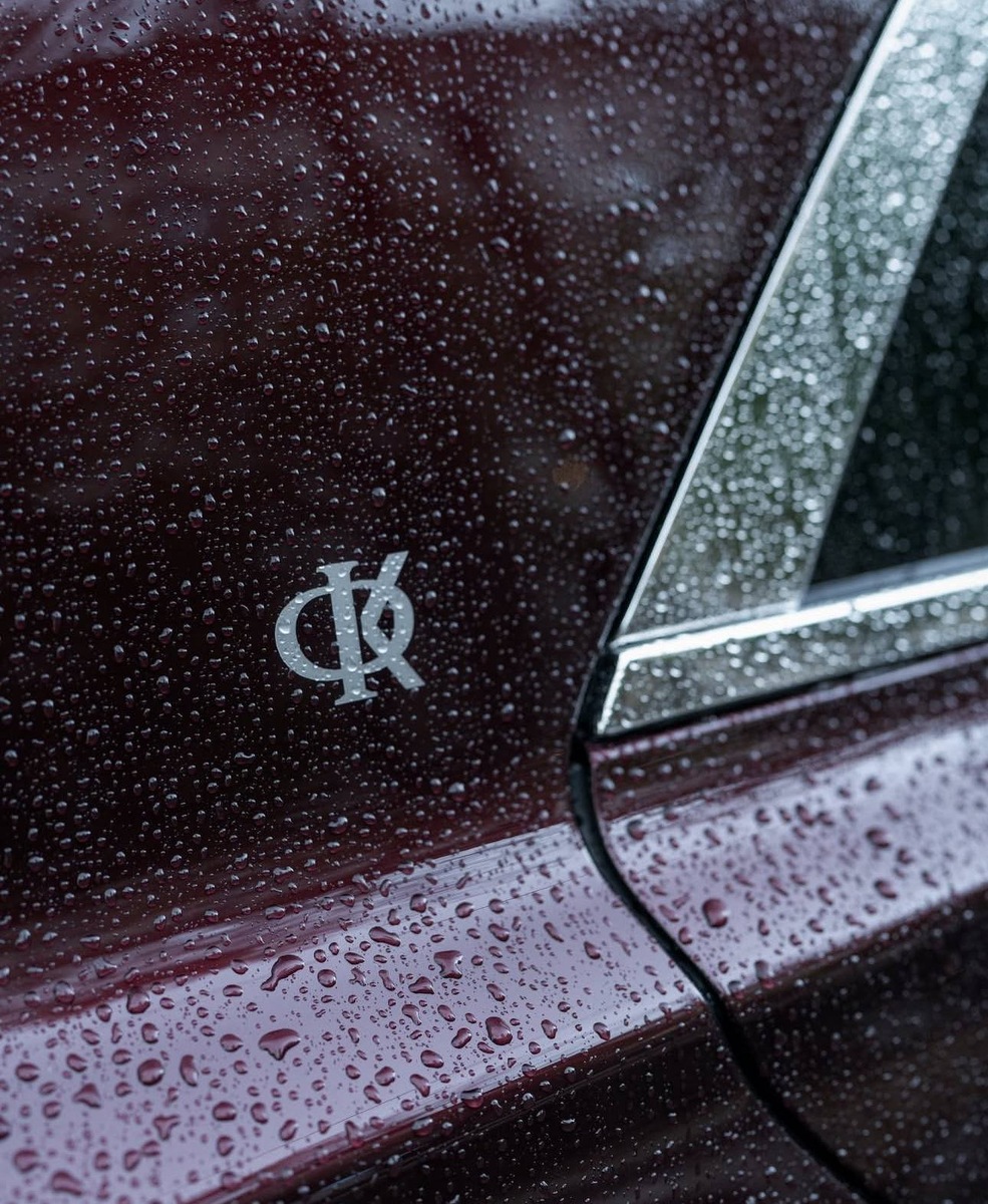    Филипп Киркоров стал обладателем эксклюзивного автомобиля, стоимость которого может доходить до 50 млн рублей