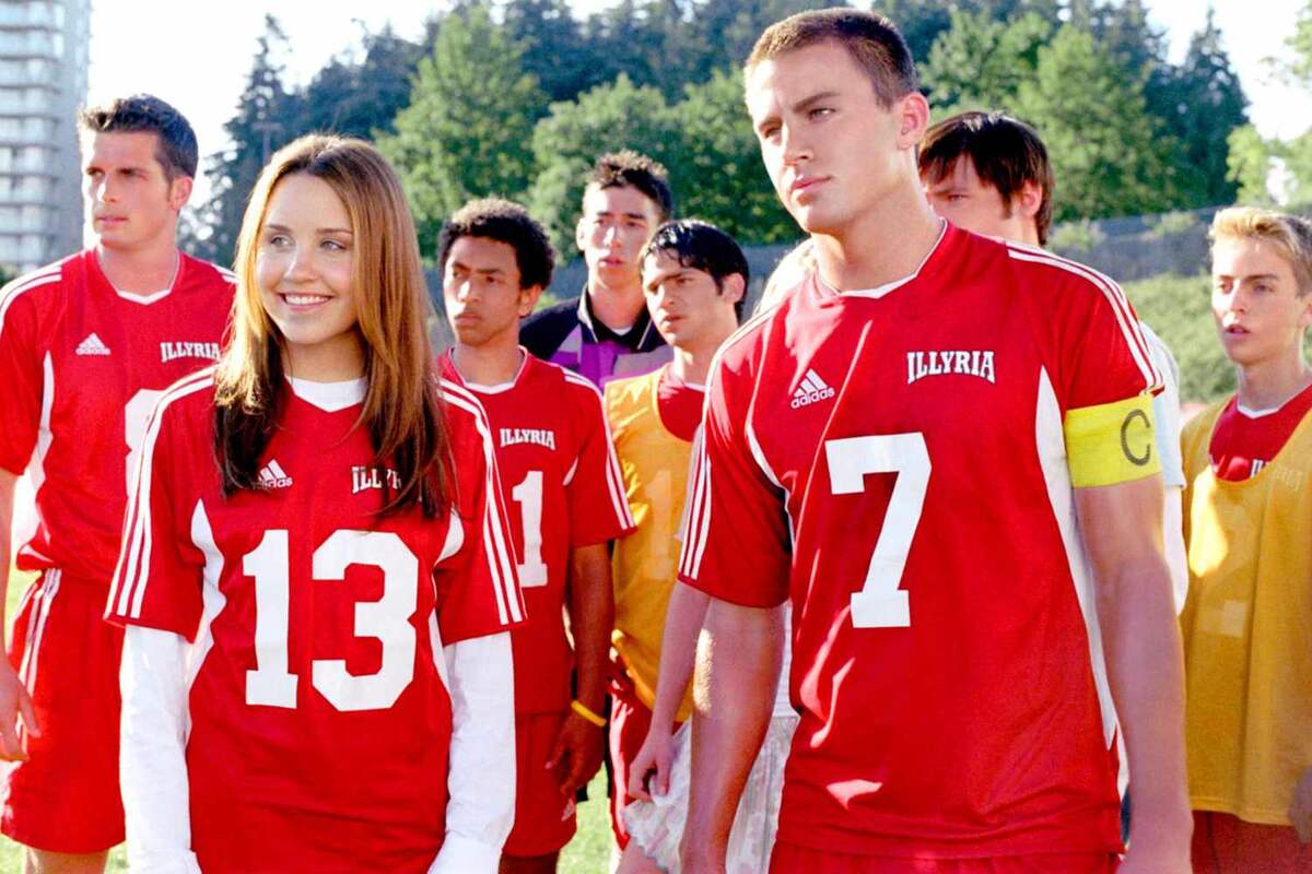 Аманда Байнс и Ченнинг Татум в фильме "Она – мужчина"  | источник фото Entertainment Weekly