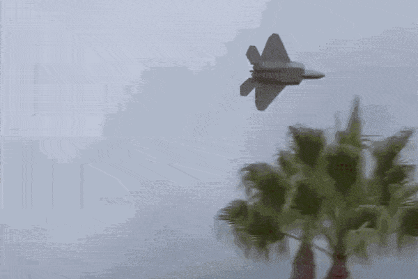    Маневр F-22 с использованием отклоняемого вектора тяги /
