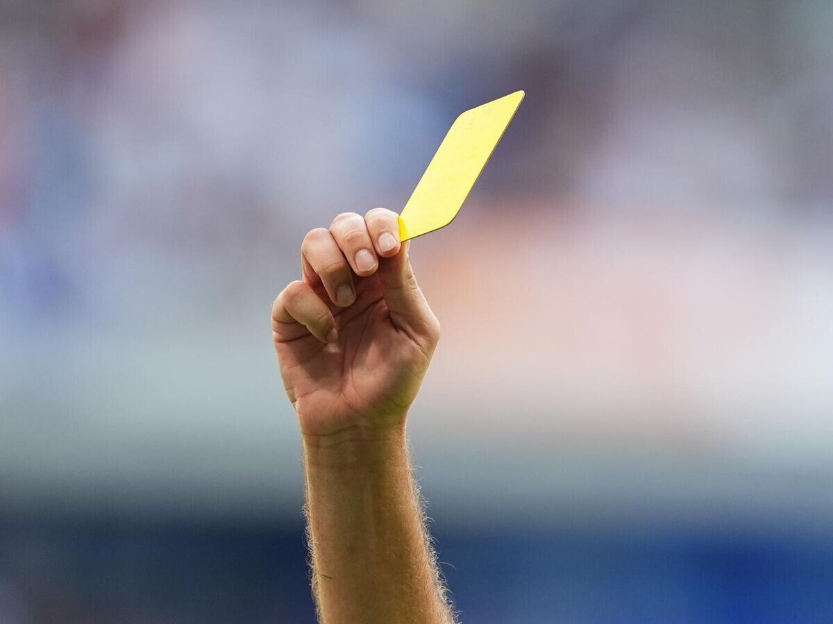    Желтая карточка© РИА Новости / Александр Вильф